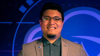 Headshot of Victor Gomez